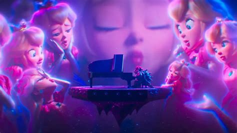 Peaches goes bananas 2025