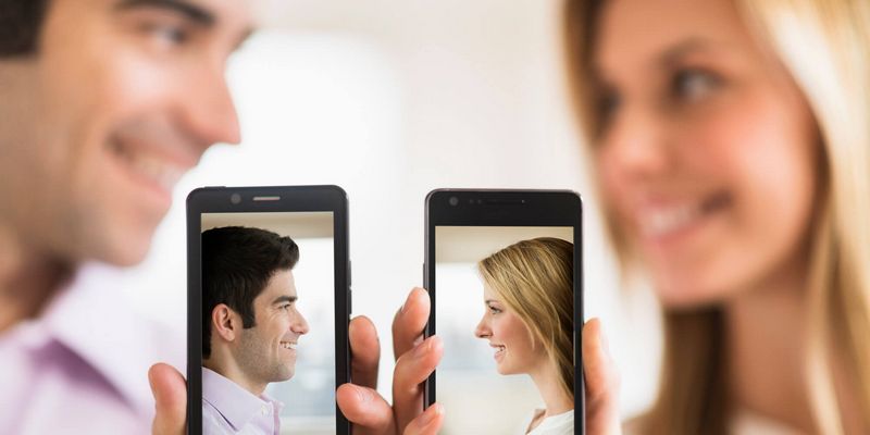 Feelflame Review: Is It Beneficial To Date Online?